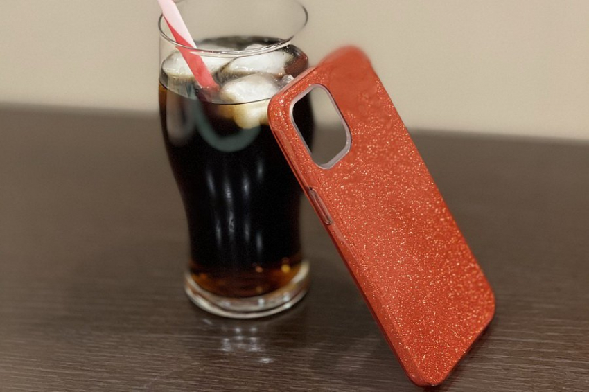 Эксперты рассказали, почему броневые чехлы для смартфонов уже не актуальны