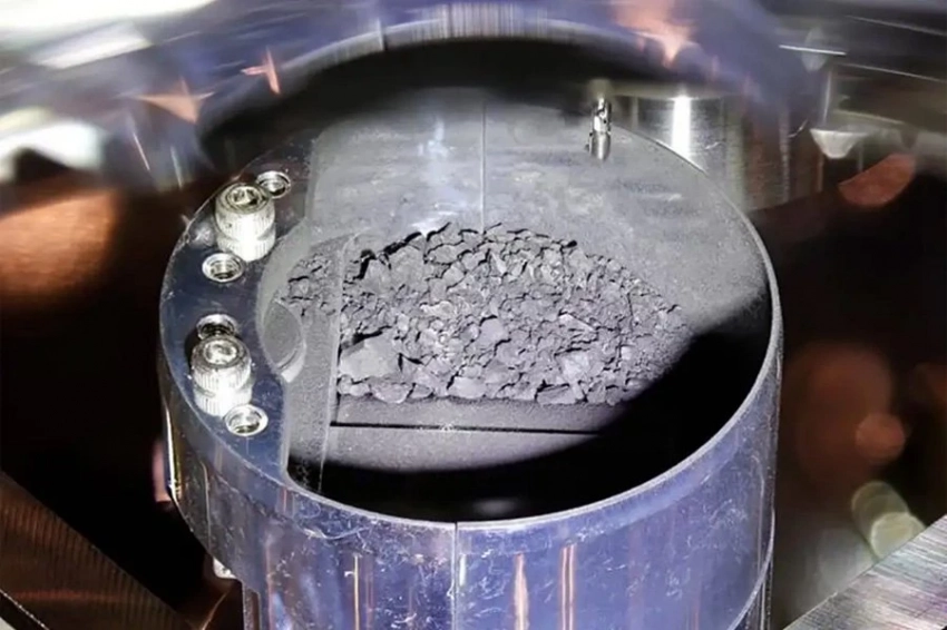 Бактерии обнаружены в образце астероида Рюгу, но они не из космоса