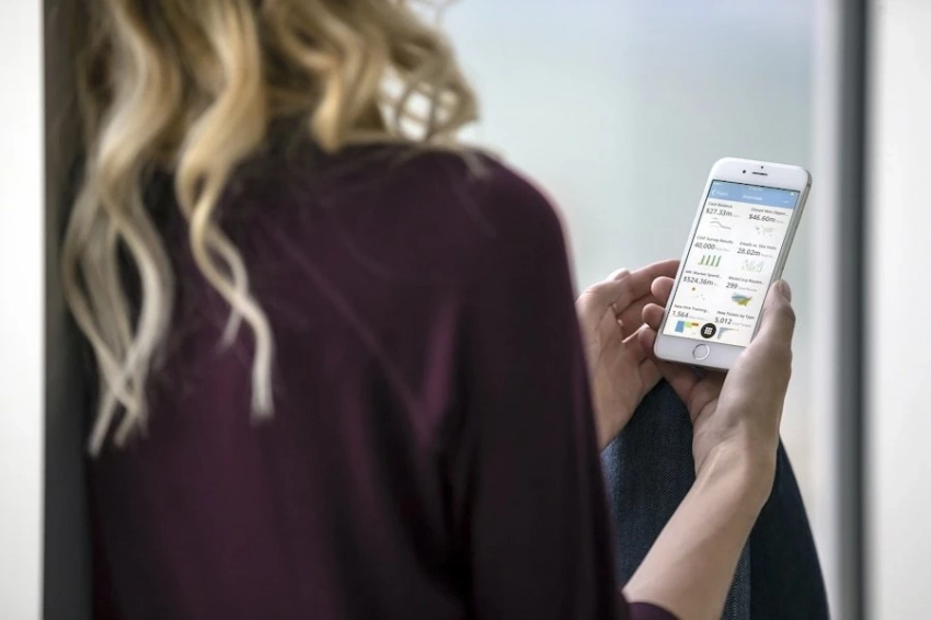 iPhone могли стать причиной разрушительных ураганов