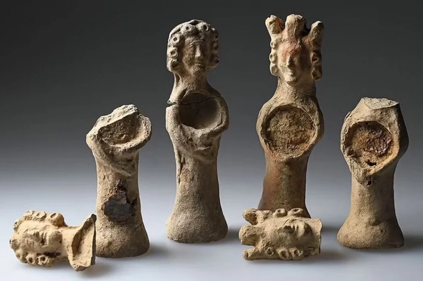 В Берлине обнаружено 188 средневековых статуэток с костями святых