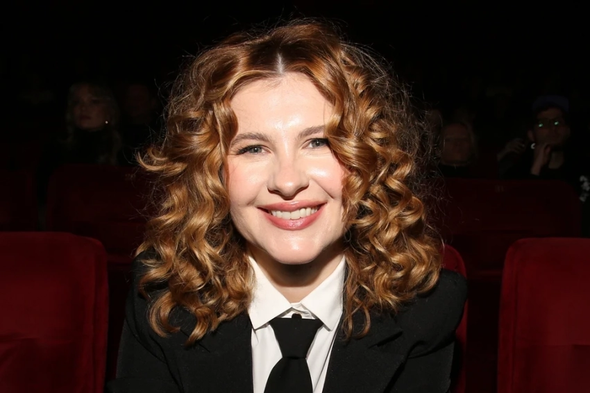 Анна Цуканова-Котт через два дня после объявления о разводе появилась с новым возлюбленным